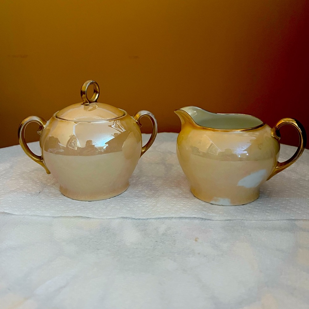 VTG Victoria Czechoslovakia creamer&sugar 1930’s lusterware